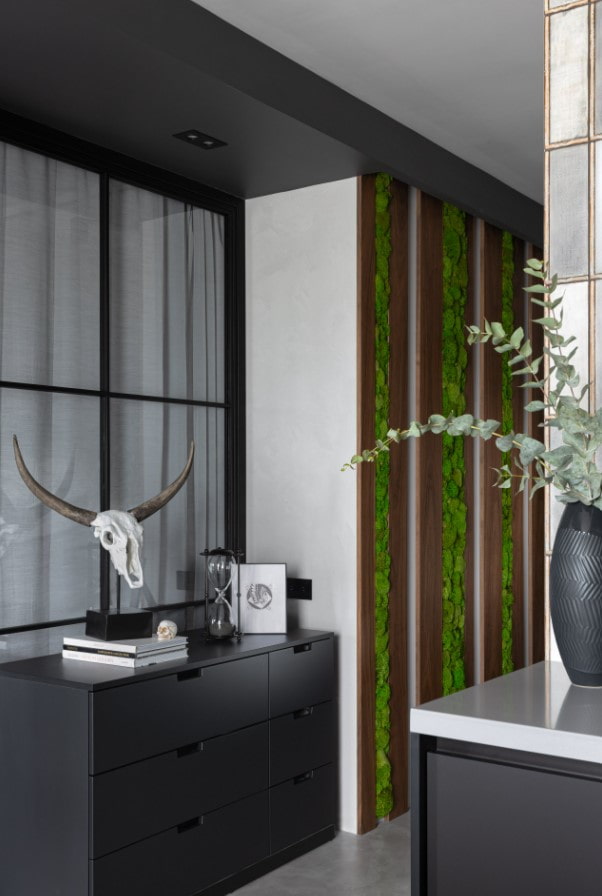 decor of a narrow corridor