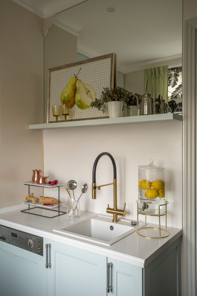 Mirror above the work surface Mirror above the work surface