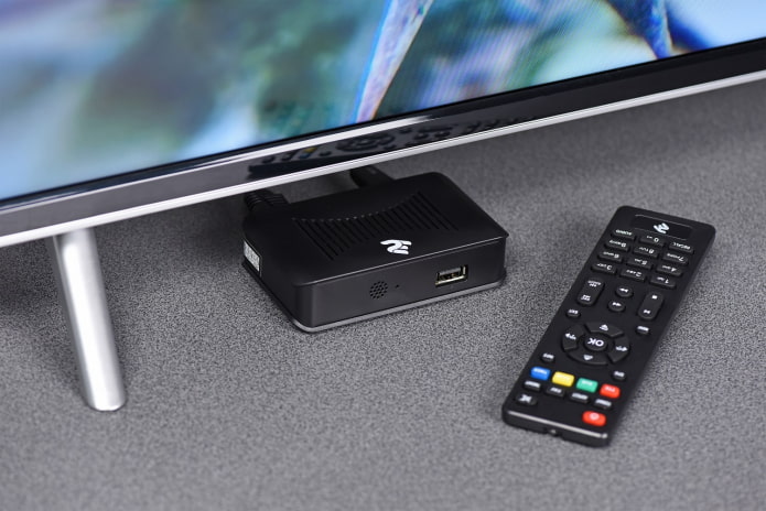 tv box and remote control