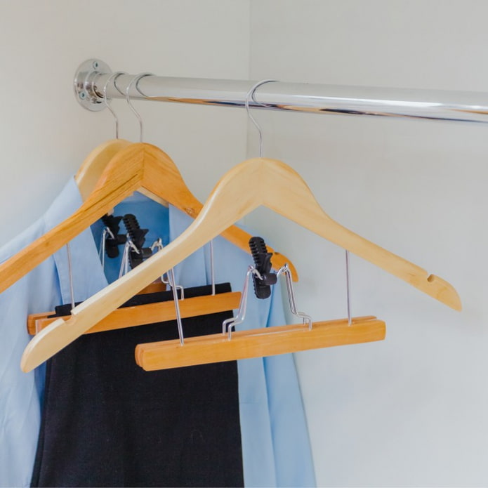 storage of trousers storage of trousers