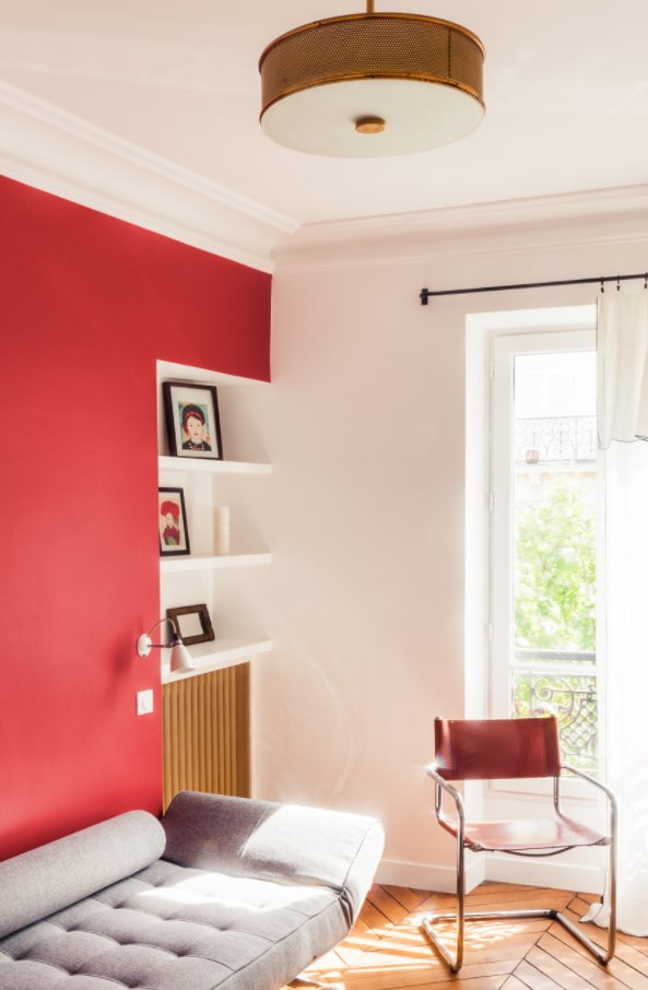 bright walls in the interior