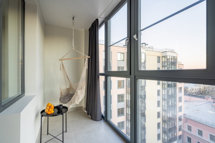 floor on the panoramic balcony