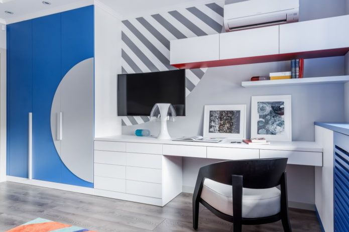 storage systems in the children's room