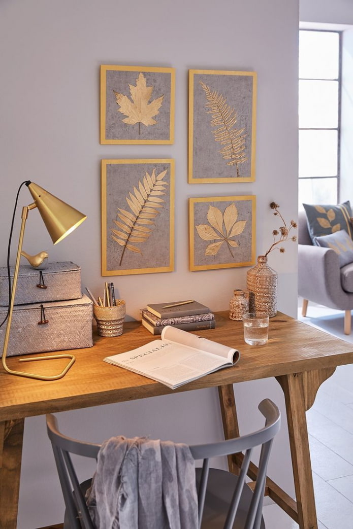 Herbarium with gilding Herbarium with gilding