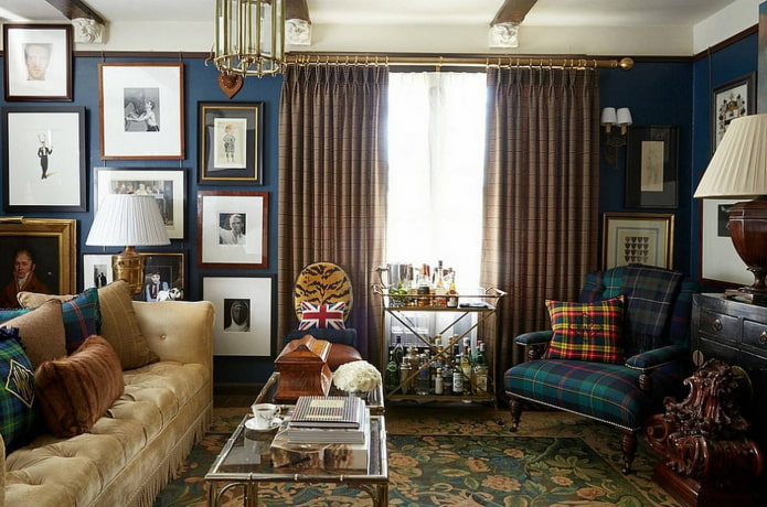 blue walls in the living room