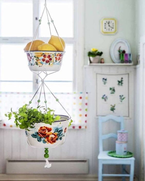 Hanging planter