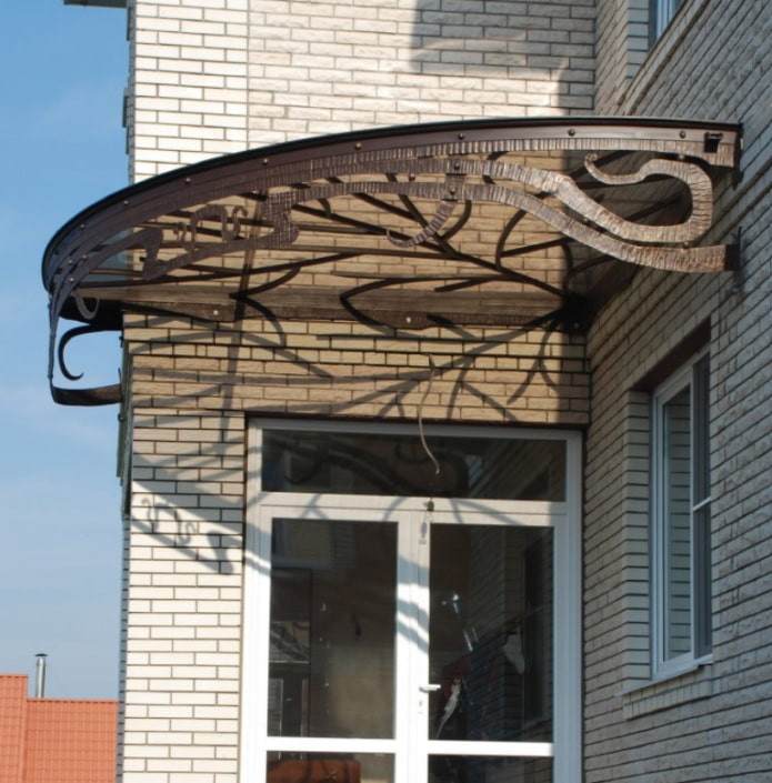 visor in the corner of the house visor in the corner of the house