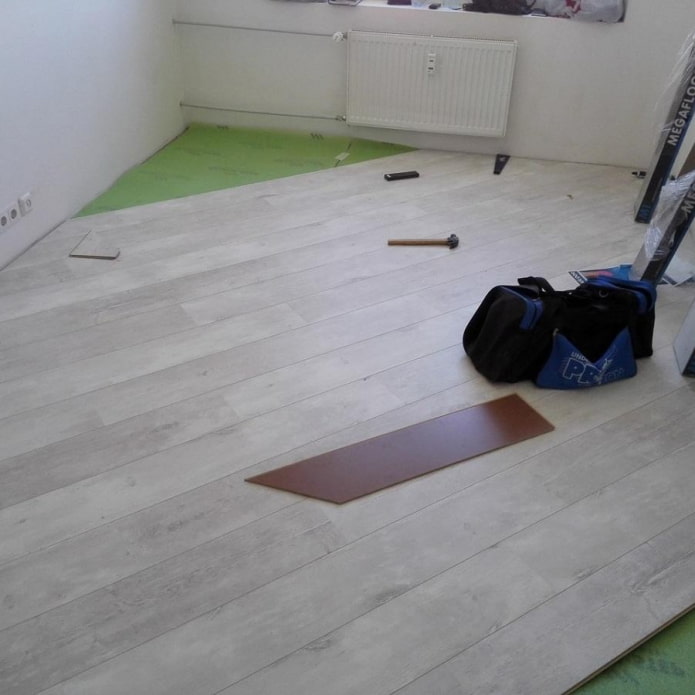 Diagonal Deck Laying Diagonal Deck Laying