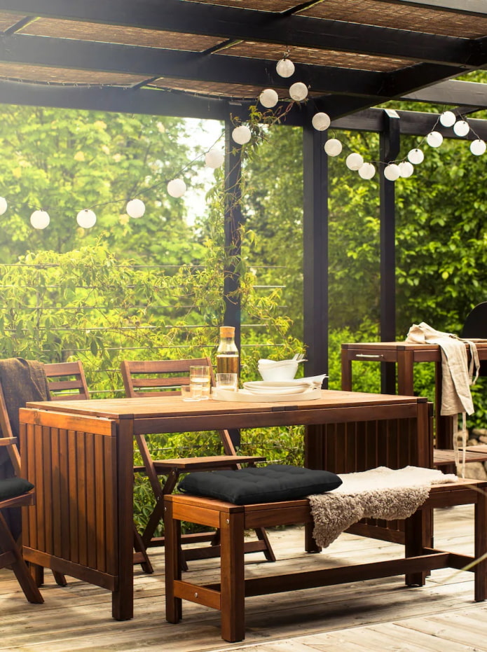 Garland SOLARVET in the country Garland SOLARVET in the country