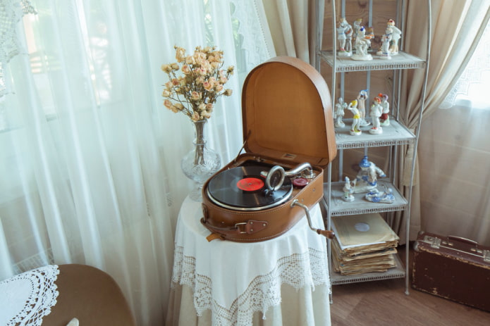 Gramophone Gramophone