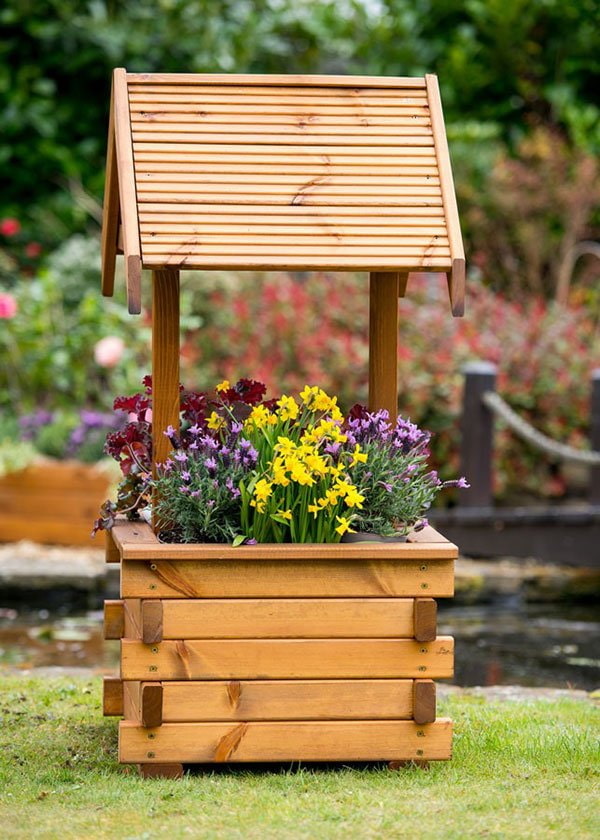 Decorative well Decorative well