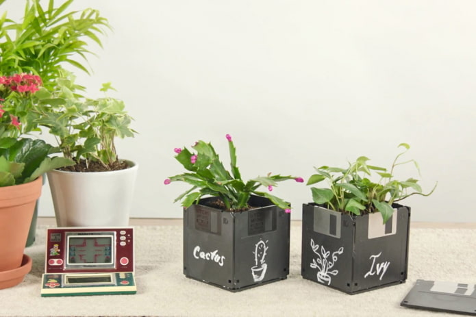 Planter from floppy disks Planter from floppy disks