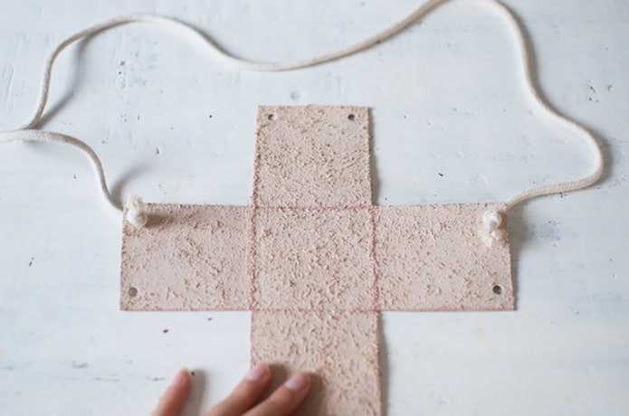 Insert the rope Insert the rope