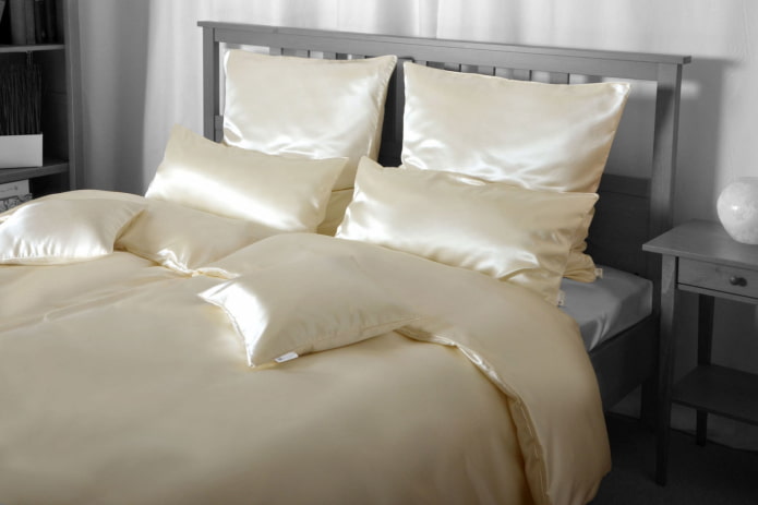 silk bedding set