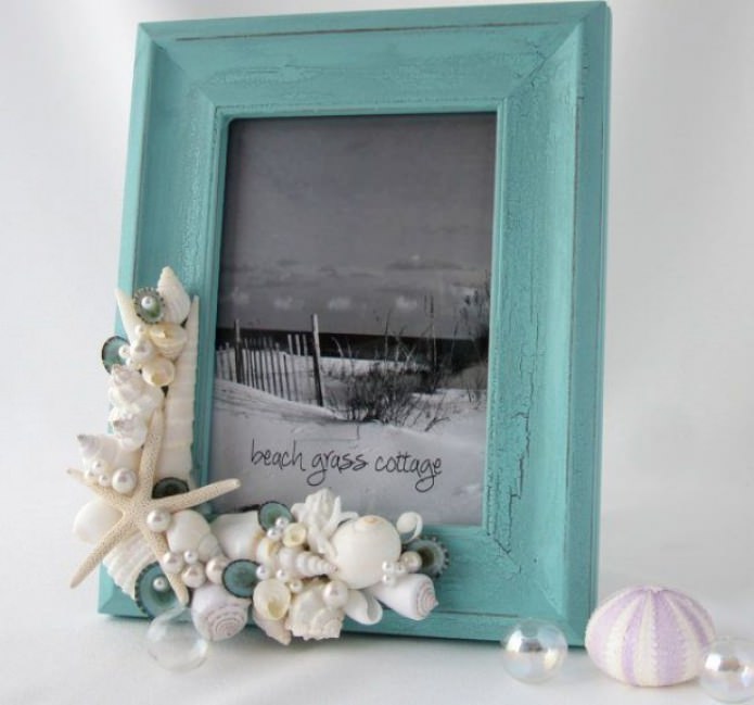 frame decorated with seashells