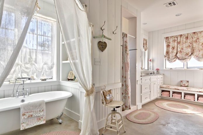 shabby chic bathroom