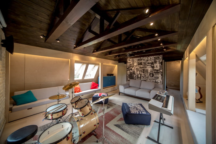 roof structure in the attic roof structure in the attic