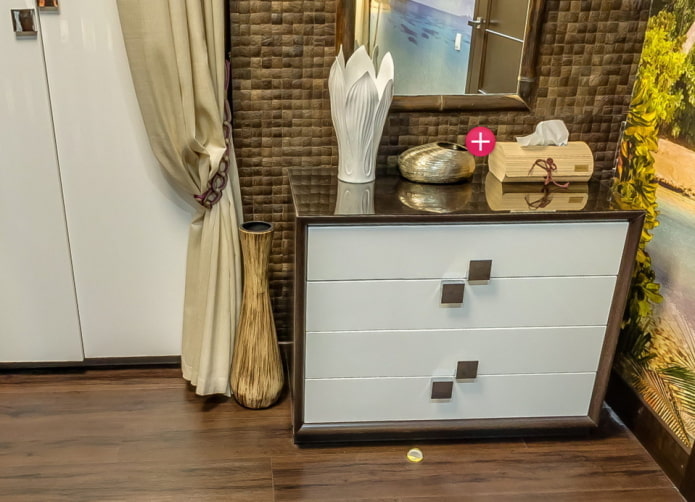 ceramic vase in brown-beige tones