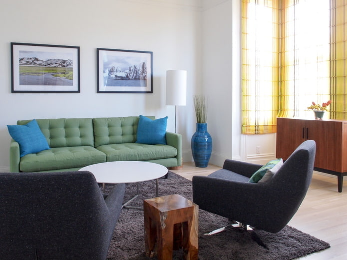 blue vase in the living room