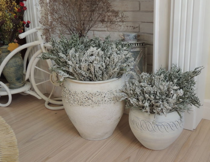 vase in provence style