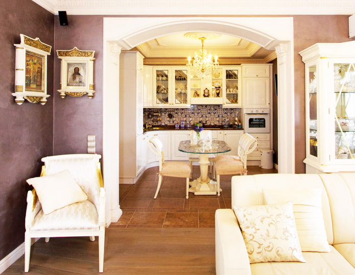 arch between kitchen and living room
