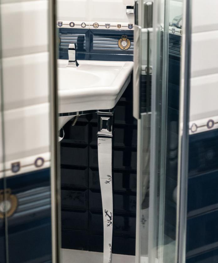 curved chrome furniture leg