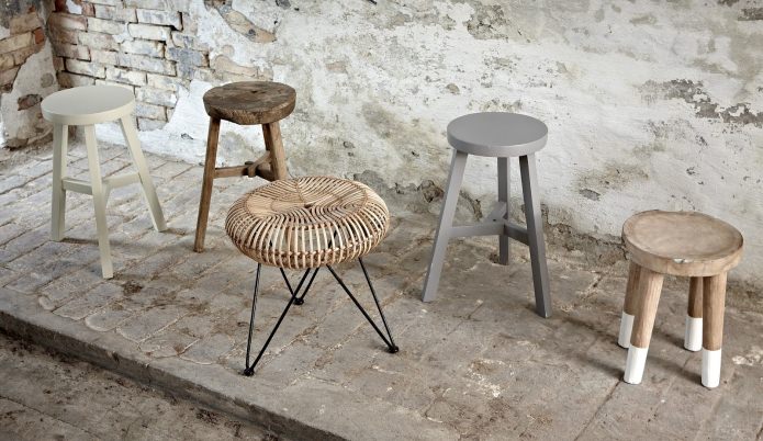 chair made of saw cut wood