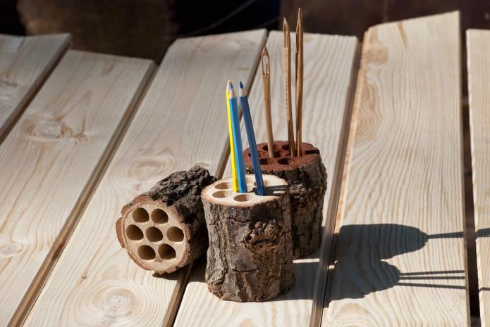 saw cut pencil holder
