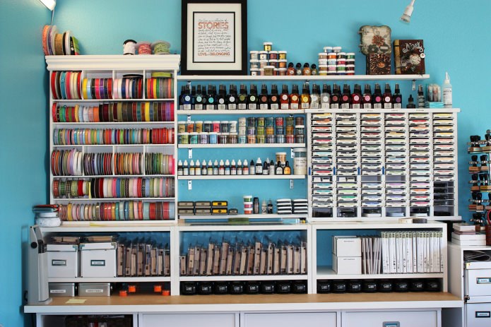 organizer at the workplace of the needlewoman organizer at the workplace of the needlewoman