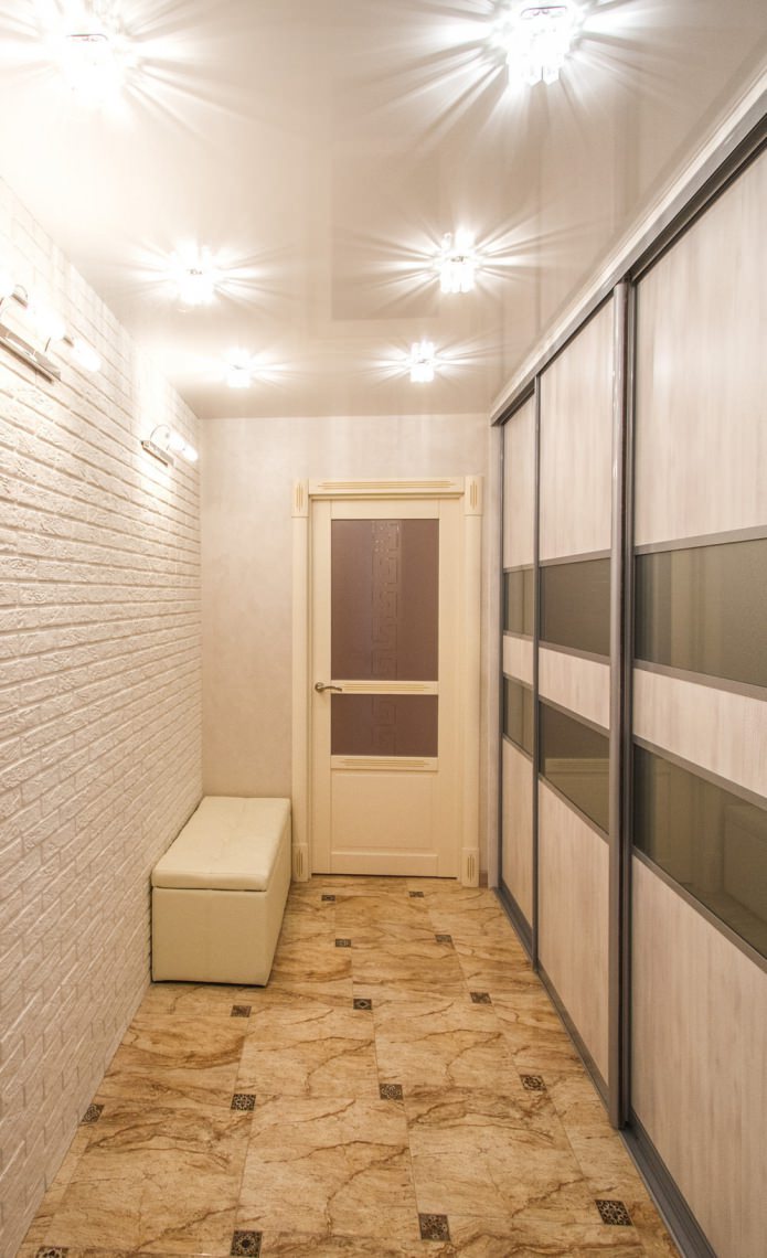 white brick in the interior of the hallway white brick in the interior of the hallway