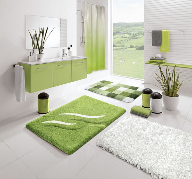 Bath in green tones