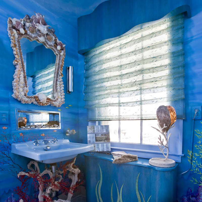 bathroom in nautical style