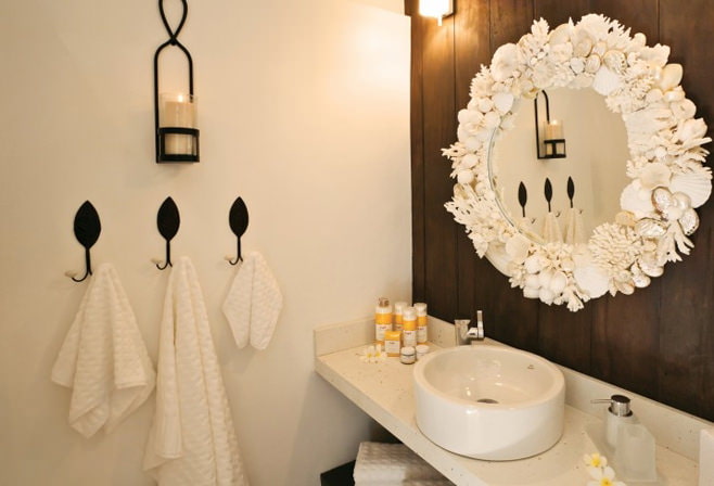 bathroom in nautical style