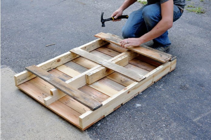 pallet table pallet table
