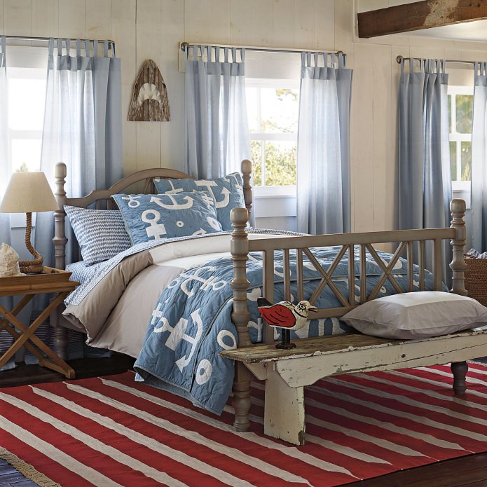 bedroom in nautical style
