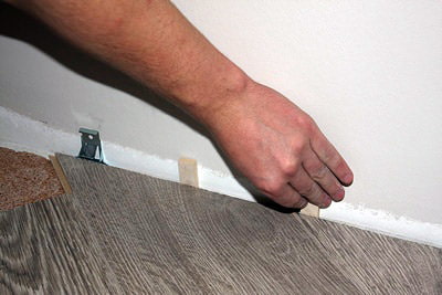installation of laminate on the floor