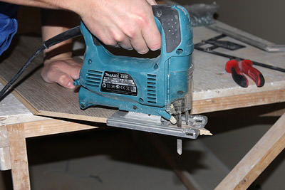 technology for laying laminate on the floor