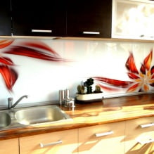 Kitchen apron with flowers: design features, types of materials-0