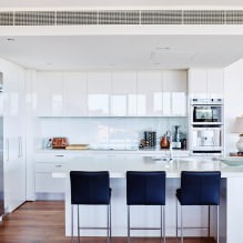 White kitchen set: features of choice, combination, 70 photos in the interior-17