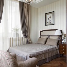 Interior with striped wallpaper: features, types, colors, combination, 85 photo-1