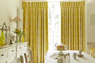 Yellow curtains in the interior: types, fabrics, color, design, decor, combination with the color of the wallpaper