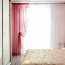 Red curtains in the interior: types, fabrics, design, combination with wallpaper, decor, style-6