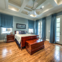 Blue curtains on the windows: types, design, combination, fabrics, decor, combination with wallpaper-3