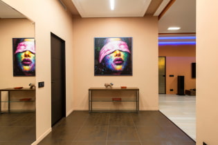 How to choose paintings in the hallway and corridor: types, themes, design, choice of placement