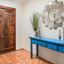 Mirror in the hallway and corridor: views, design, choice of location, lighting, frame color-3