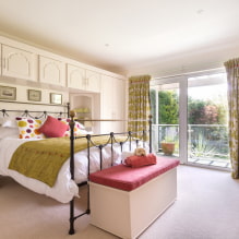 Wrought iron beds: photo, types, color, design, headboard with forging elements-1