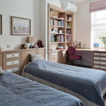 Table by the window in the children's room: views, advice on location, design, shapes and sizes-7