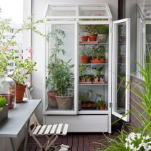 Wardrobe on the balcony and loggia: types, colors, materials, location and filling options-2