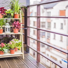 Wardrobe for the balcony and loggia: types, colors, materials, options for location and filling-4