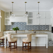 Kitchen with an island - interior photo-3